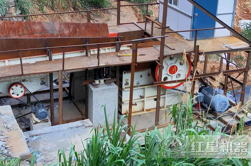 環(huán)保顎式破碎機(jī)處理現(xiàn)場 環(huán)保顎式破碎機(jī)處理現(xiàn)場